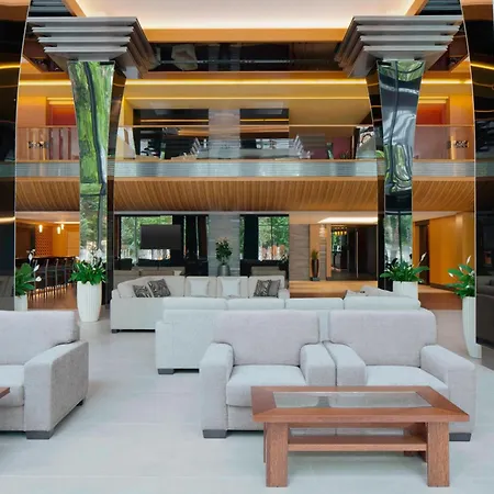 Four Points By Sheraton And Conference Center 4*