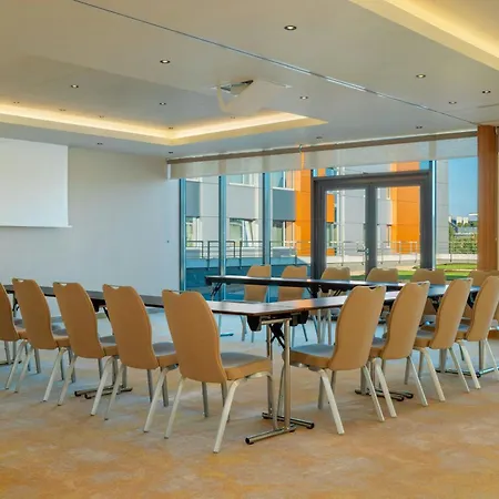 Four Points By Sheraton And Conference Center