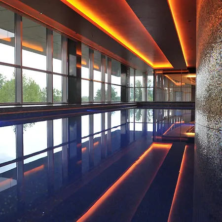 Four Points By Sheraton And Conference Center 4*