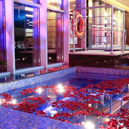 Hotel Four Points By Sheraton And Conference Center 4*