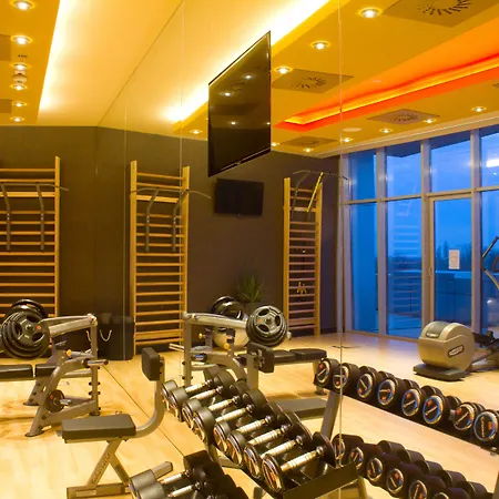 Four Points By Sheraton And Conference Center Otel