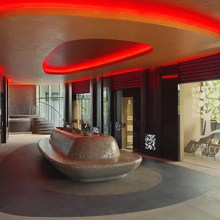 Four Points By Sheraton And Conference Center Otel