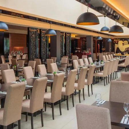 Hotel Four Points By Sheraton And Conference Center 4*