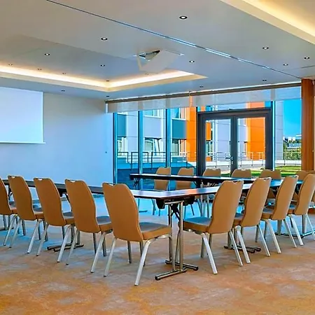 Four Points By Sheraton And Conference Center