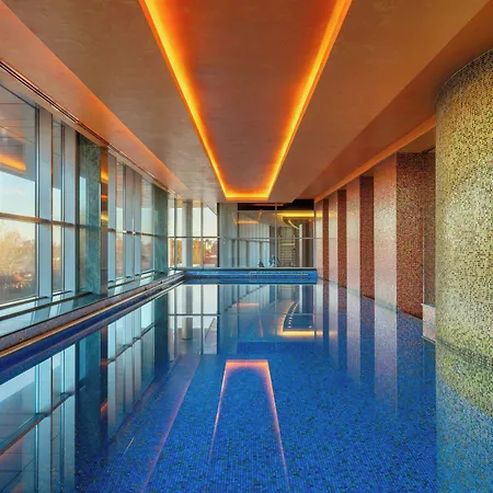 Szálloda Four Points By Sheraton And Conference Center 4*