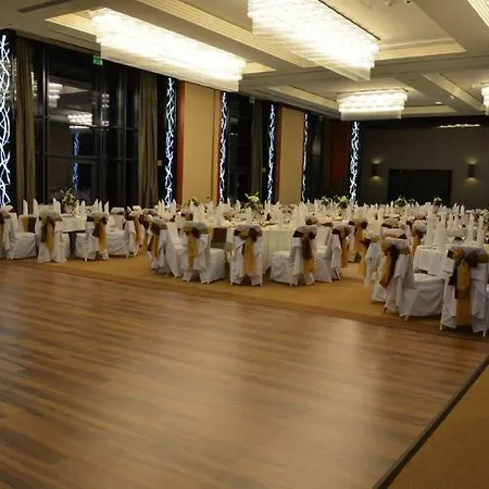Four Points By Sheraton And Conference Center 酒店 4*