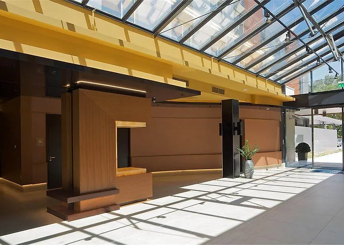 Four Points By Sheraton And Conference Center Hotel