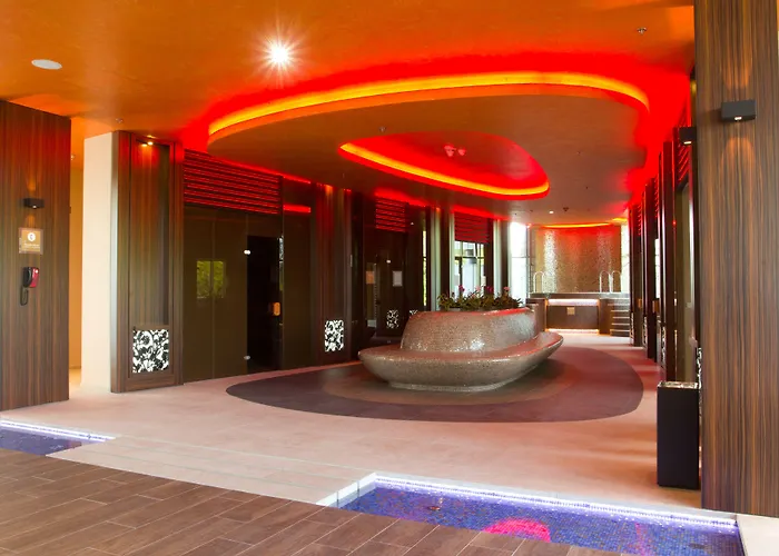 Szálloda Four Points By Sheraton And Conference Center 4*