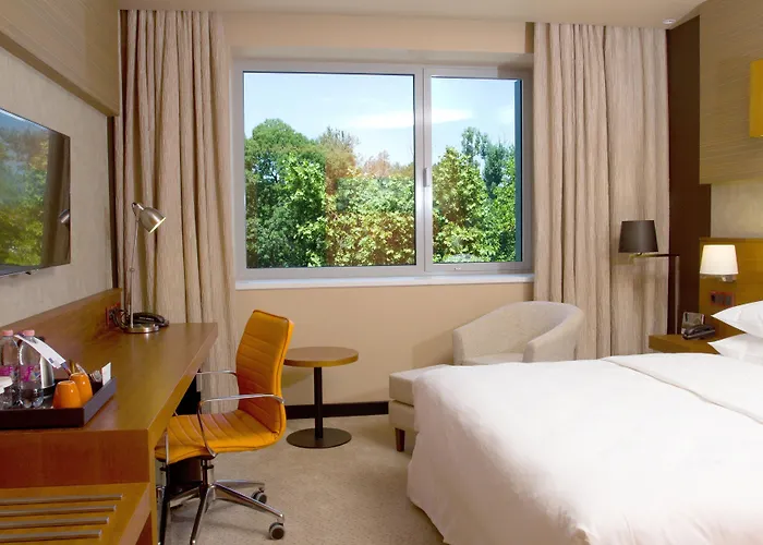 Four Points By Sheraton And Conference Center Hotel