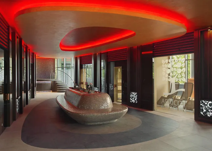 Four Points By Sheraton And Conference Center Szálloda