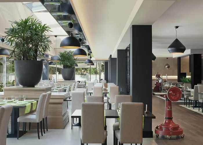 Four Points By Sheraton And Conference Center